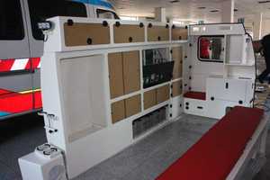 <span class=keywords><strong>Kit</strong></span> d'armoire de conversion de fourgonnette d'ambulance en aluminium Hiace Commuter Sprinter - Product Image 3