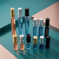 Vente en gros de flacons de parfum portables de 2 ml, 3 ml, 5 ml, 10 ml, rechargeables, mini flacons d'échantillon de parfum en verre avec boîte en carton personnalisée