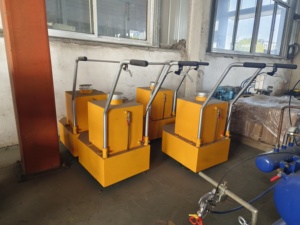 Machine d'application d'apprêt auto-pressurisée Showway pour thermoplastique routier, capacité 50 kg, 1,5 MPa, faible coût d'entretien, marquage routier - Product Image 5