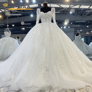 Abiti da Sposa e Abiti da Sera di Seconda Mano Premium all'Ingrosso, Stili Misti, Spedizione Casuale, Ideali per la Rivendita - Product Image 1