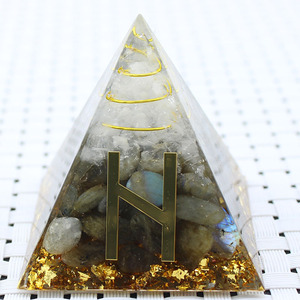 Adornos de Pirámide de Cristal con Runas Kogiya, Artesanías de Resina Epoxi, Grabado Láser, Decoración para el Hogar, Regalo DIY - Product Image 2