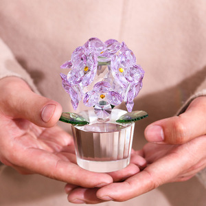 Ornement floral en cristal d'hortensia violet réaliste, décoration artisanale pour la maison, design floral rond - Product Image 1