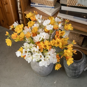 Fiori Artificiali di Cosmos in Seta all'Ingrosso per Centrotavola Matrimoniali, Eventi, Feste Nuziali, Decorazioni per Giardino e Casa - Product Image 2