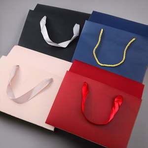 Bolsas de Compras de Papel Kraft Impresas Personalizadas de la Marca Ruiwen, Bolsas de Regalo con Asas de Cinta para Joyería - Product Image 5