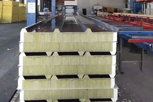 Panneau isolant en acier inoxydable résistant à l'humidité pour chambre froide et entrepôt Réfrigération des vaccins Résistant au feu Écologique - Product Image 2