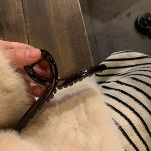 Pinzas de Pelo de Moda para Mujer al por Mayor, Últimas Novedades en Accesorios de Plástico para el Cabello, Pinzas para Cabello Grueso - Product Image 5