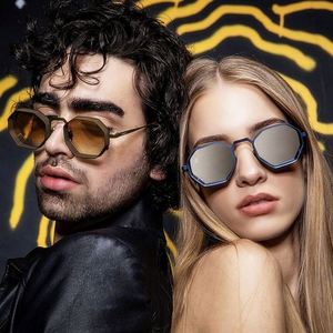 Gafas de Sol Vintage 2022 para Hombre y Mujer, Estilo Punk Metálico, Lentes de Espejo UV400, Forma Cuadrada Poligonal, Estilo Steampunk - Product Image 1