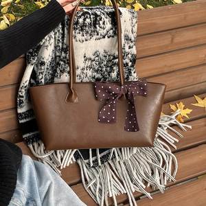 Usine directe rétro grand sac femmes nouveau unique en cuir Pu épaule sous-vêtements sac fourre-tout seau sac à main pour dames - Product Image 4