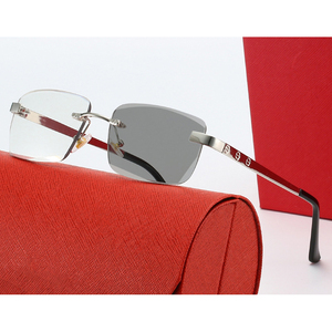 Lunettes <span class=keywords><strong>de</strong></span> soleil photochromiques carrées sans monture 02815 avec verres transparents à découpe <span class=keywords><strong>de</strong></span> bord, changement <span class=keywords><strong>de</strong></span> couleur bleu-gris, protection UV400, avec logo - Product Image 3