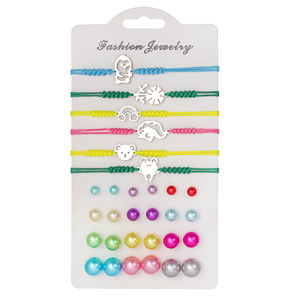 Ensemble de bijoux fantaisie, bracelets tressés colorés avec pendentifs de dessins animés et boucles d'oreilles en imitation perle pour femmes et filles - Product Image 5