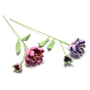 ช่อดอกไม้โครเชต์จากฝ้ายตกแต่งด้วยดอกไม้จริงทำมือ  ดอกบัวเหมือนจริง ของขวัญคริสต์มาส - Product Image 2