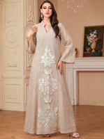Robe Abaya Modeste Jaune Vif avec Broderie Florale Argentée Col Mandarin Manches Longues