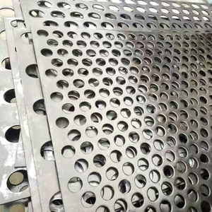 แผ่นตาข่ายสแตนเลสคุณภาพสูงแบบมีรูพรุน ทนทานต่อการกัดกร่อน สำหรับงานเหมืองแร่และงานเหมืองหิน - Product Image 1