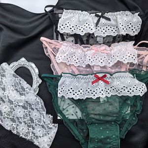Vente en gros de string sexy pour femmes, en dentelle ajourée, à fleurs hydrosolubles, sous-vêtements féminins, string bikini demi-hanche - Product Image 3