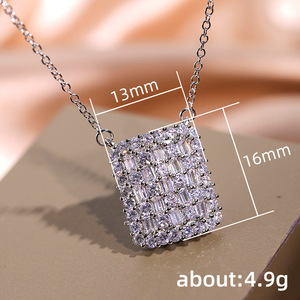 Elegante collana con ciondolo per donna, catena alla clavicola alla moda, gioielli da indossare tutti i giorni - Product Image 4
