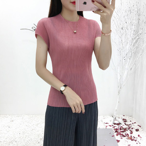 Vente flash : Haut <span class=keywords><strong>court</strong></span> plissé <span class=keywords><strong>blanc</strong></span> à col rond et manches courtes pour <span class=keywords><strong>femme</strong></span>, idéal pour le printemps et l'été, style simple et décontracté - Product Image 1