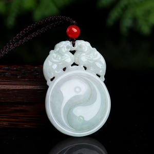 Colgante de Jade Natural de Myanmar con Diseño de Tai Chi Pi Xiu, Estilo Chino UNISEX, Diseño Original, Regalo con Certificado de Tasación PX46 - Product Image 2