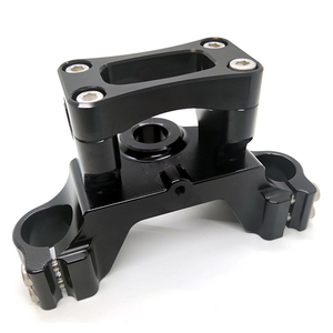 Triple pince supérieure en aluminium usiné sur mesure, noire, pour KLX110 et DRZ110 - Product Image 1