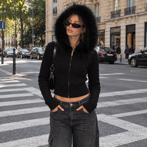 Cardigan en tricot à capuche en fausse fourrure streetwear pour femmes, veste courte zippée, coupe ajustée, tendance Y2K, vêtements d'extérieur chauds pour l'hiver - Product Image 3