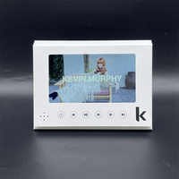 Brochure vidéo personnalisée à écran LCD HD de 7 pouces à couverture rigide Calendrier de livre pour les entreprises