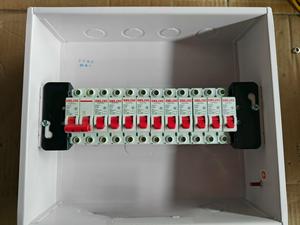 Apparecchiature di alimentazione per la distribuzione interna e gli interruttori automatici personalizzate - Product Image 2