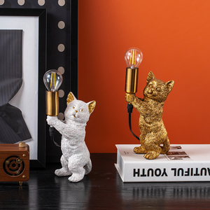 โคมไฟตั้งโต๊ะ LED รูปทรงมนุษย์ ดีไซน์ทันสมัย เรียบง่าย สร้างสรรค์ เหมาะสำหรับวางข้างโซฟาในห้องนั่งเล่น หรือในห้องนอน สไตล์หรูหรา โพสต์โมเดิร์น สร้างบรรยากาศที่มีเอกลักษณ์ - Product Image 1