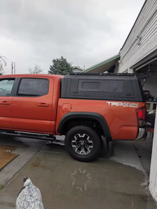 Couverture de benne pour pick-up Toyota Tacoma 2019, 6,5 pieds de long, conçue pour le <span class=keywords><strong>camping</strong></span>, imperméable. En stock, prêt à être expédié immédiatement. - Product Image 1