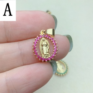 Colliers pendentifs en gros, religion, <span class=keywords><strong>Sainte</strong></span> <span class=keywords><strong>Vierge</strong></span> Marie de Guadalupe, pendentifs de haute qualité en métal plaqué or, breloques pour la fabrication de bijoux - Product Image 4