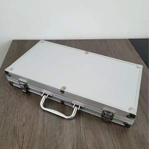 Accessoires de casino en aluminium durable, équipement de Texas Hold'em et de Blackjack, boîte à jetons <span class=keywords><strong>vide</strong></span>, jeu de 500 jetons de <span class=keywords><strong>poker</strong></span>, étui de transport manuel - Product Image 5