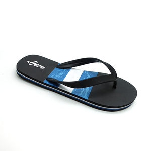 Sandales pour hommes à imprimé tendance en gros, semelle légère en PE, tongs personnalisées - Product Image 2