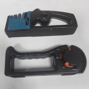 Aiguiseur de couteaux ergonomique antidérapant à 4 étapes, aiguiseur de couteaux dentelés, répare, affine et polis les lames - Product Image 6