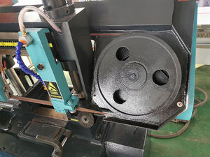 GZ4232X <span class=keywords><strong>scie</strong></span> à <span class=keywords><strong>ruban</strong></span> à Angle ou Machine de découpe de métal avec une grande puissance - Product Image 5