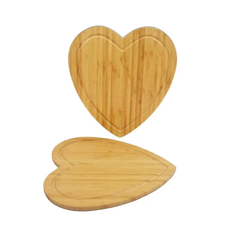 Placa de corte de bambu em madeira divertida, forma de coração