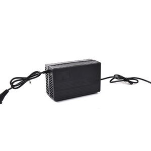Alta qualità vendita calda 17s ingresso 60v uscita 71.4v 5a caricabatteria <span class=keywords><strong>al</strong></span> <span class=keywords><strong>litio</strong></span> 60v caricabatteria <span class=keywords><strong>al</strong></span> <span class=keywords><strong>litio</strong></span> - Product Image 1