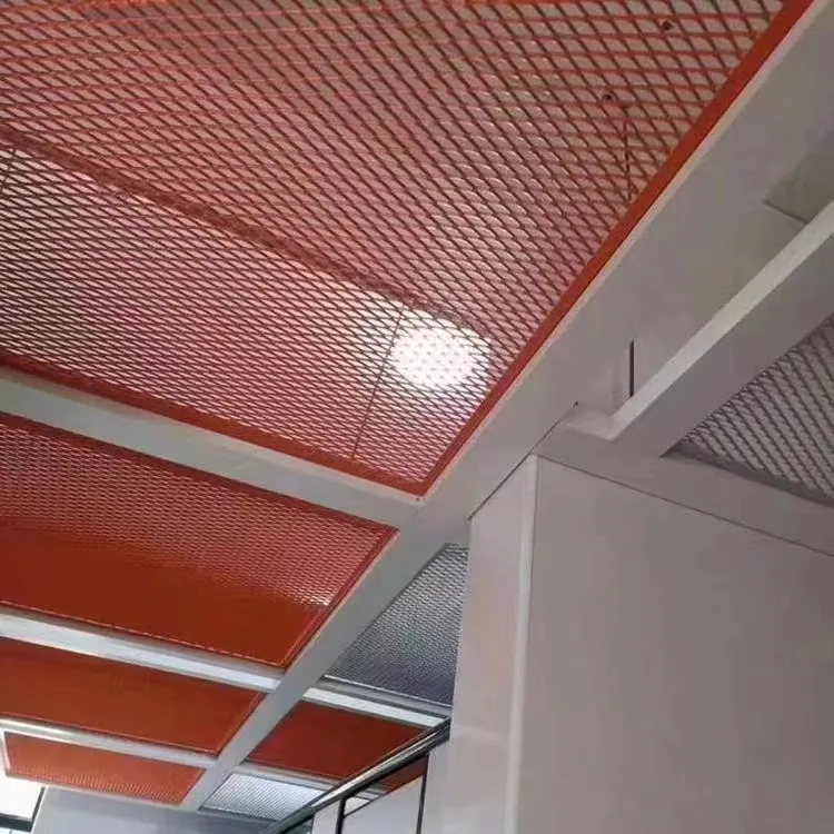 알루미늄 PVC 코팅 확장 금속 루핑 아연 코트 골판지 강철 메쉬 시트 실내 지붕 장식 메쉬