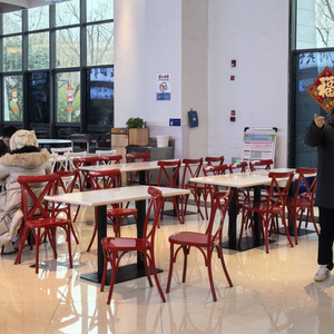 เก้าอี้ร้านอาหารฮุ่ยเฉียนฮวน โครงโลหะ แข็งแรงทนทาน สำหรับห้องรับประทานอาหารและงานเลี้ยง - Product Image 3