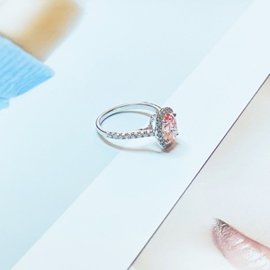Anillo de Boda de Oro Blanco de 14k/10k/9k con Diamante Cultivado en Laboratorio Clásico Certificado por IGI en Color Rosa Elegante, Joyería para Fiestas - Product Image 5