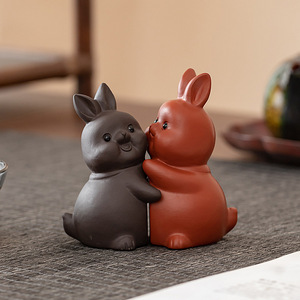 Vente en gros directe d'usine, animal de compagnie en thé Zisha Rabbit, or brut, accessoire de thé mignon et nourrissant avec une signification inégalée - Product Image 4