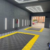 Revêtement de sol en plastique emboîtable anti-moisissure, à drainage rapide et léger, pour garages en zone pluvieuse (Thaïlande, Vietnam)