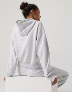 Ensemble de survêtement gris à capuche pour femme, coupe ample, manches longues, couleur unie, en coton, avec logo imprimé sur le devant, tenue décontractée - Product Image 2