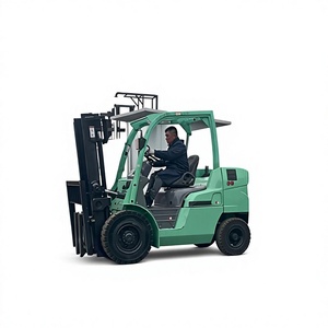Chariot élévateur à moteur thermique d'occasion vert avec déplaceur latéral hydraulique et mât à deux étages - Utilisation assise - Product Image 1