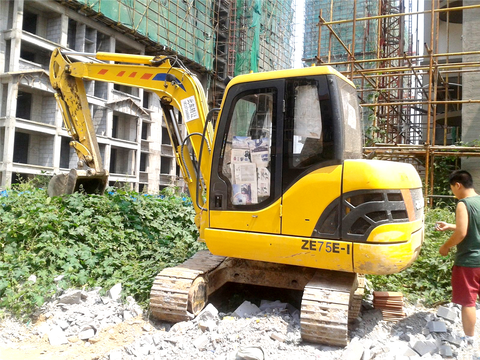 ZOOMLION 7ton Crawler Excavator ZE75E-10 with Spare Parts