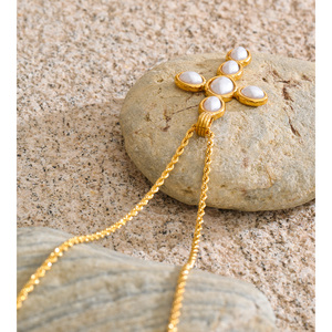 JINYOU 2172 Exquisito Collar con Colgante de Cruz de Perlas Simuladas, Collar de Cadena Delgada Trenzada de Acero Inoxidable - Product Image 4