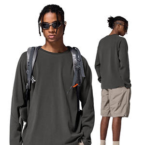 Camiseta de Hip Hop de Diseño Nuevo, de Lujo, con Logotipo Personalizado, Impresión por Transferencia de Calor, Sólida, ODM, Resistente al Viento, con Bolsillo, Lavada, Estilo Desgastado, Larga - Product Image 2