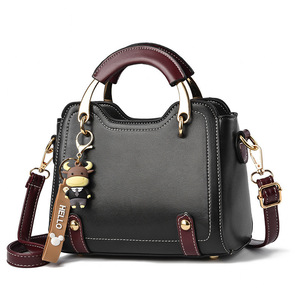 Nouveau <span class=keywords><strong>sac</strong></span> à bandoulière en cuir PU pour femmes - Sacs à main tendance avec bandoulière amovible pour les trajets quotidiens et plusieurs options de portage - Product Image 2