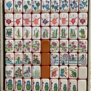 Fichas de Mahjong Americanas Portátiles de Acrílico de 6 Capas con Aspecto de Cristal, Diseño Personalizado de Lujo, Hechas a Mano, para Entretenimiento - Product Image 4