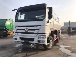 Camión Cisterna <span class=keywords><strong>de</strong></span> Combustible Portátil Pequeño <span class=keywords><strong>de</strong></span> Dos Ejes Sinotruk Shacman Dongfeng, Camión Cisterna <span class=keywords><strong>de</strong></span> Gasolina y Diésel Móvil en Venta - Product Image 4
