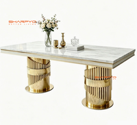 Nouvelle table à manger rectangulaire de style luxueux en acier inoxydable doré brillant et marbre pour restaurant et banquet