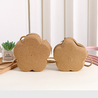 Sac à bandoulière en paille tressée motif floral pour l'été 2025 – Petit sac à fermeture éclair pour filles, idéal pour les vacances à la plage