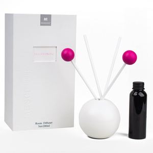 Diffuseur d'ambiance rond en céramique Mescenite Velvet Peony avec bâtonnets en fibre rose et recharge de 200 ml - Product Image 1